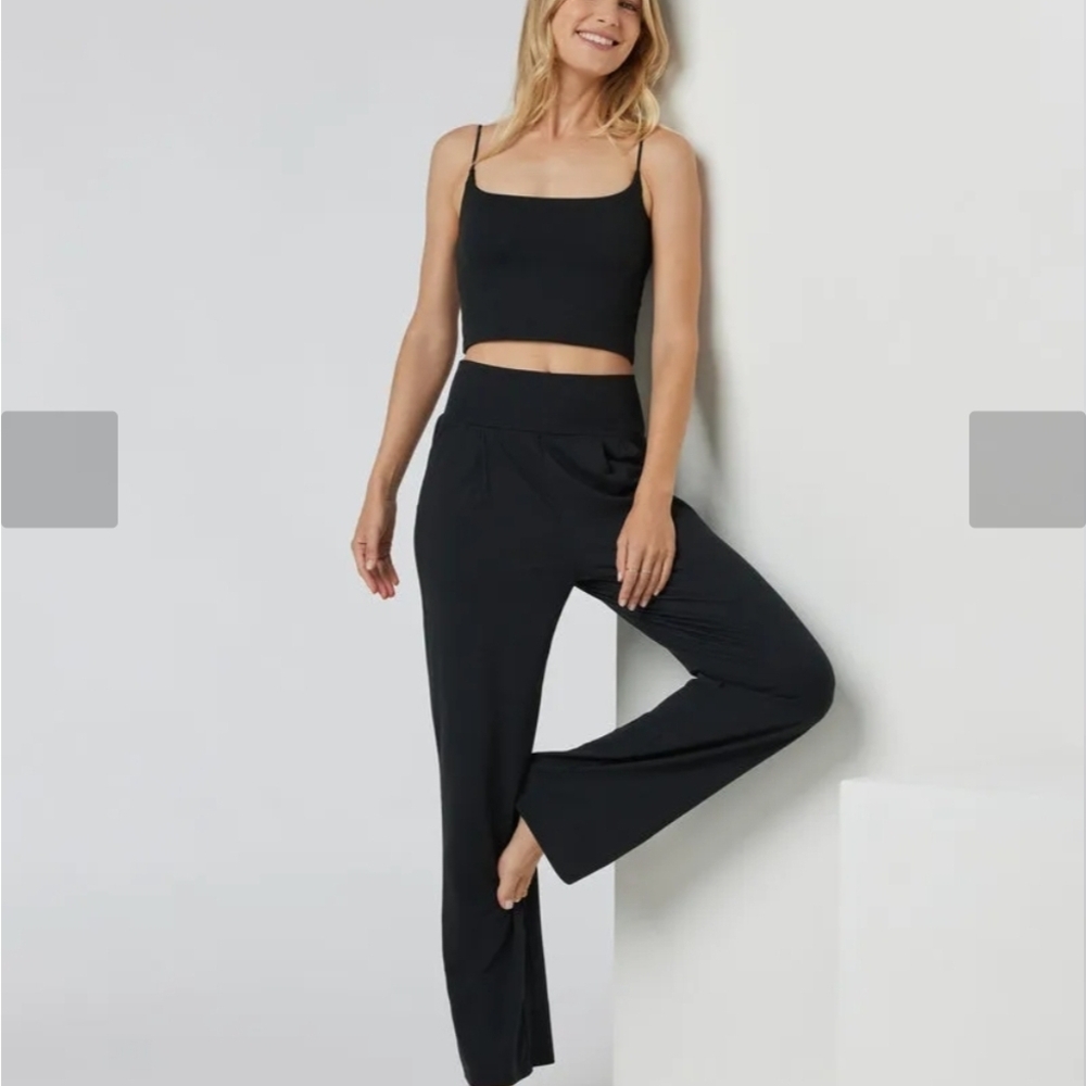 Vuori Lux At Ease Black Wide Leg Pants Trousers